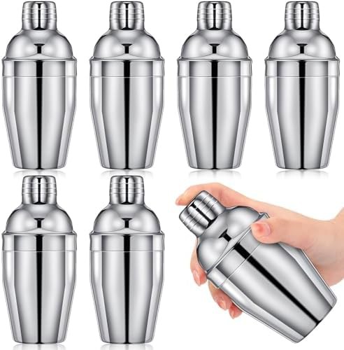 Cobbler style 8 oz cocktail shaker