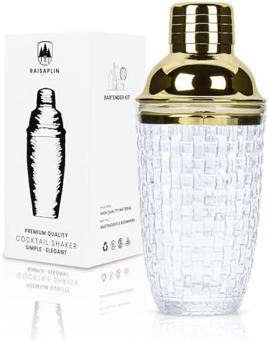 Durable glass beverage shaker with strainer